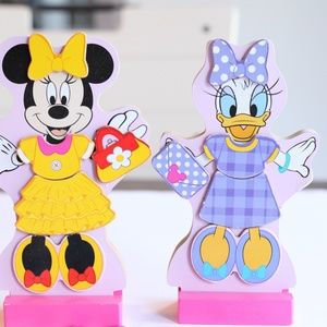 Melissa & Doug Minnie and Daisy Magnetic Wooden Dress Up Dolls- Used